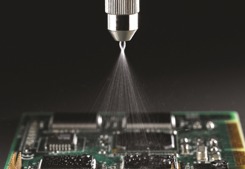 製造商公開的 PCB 防護塗層噴塗製程